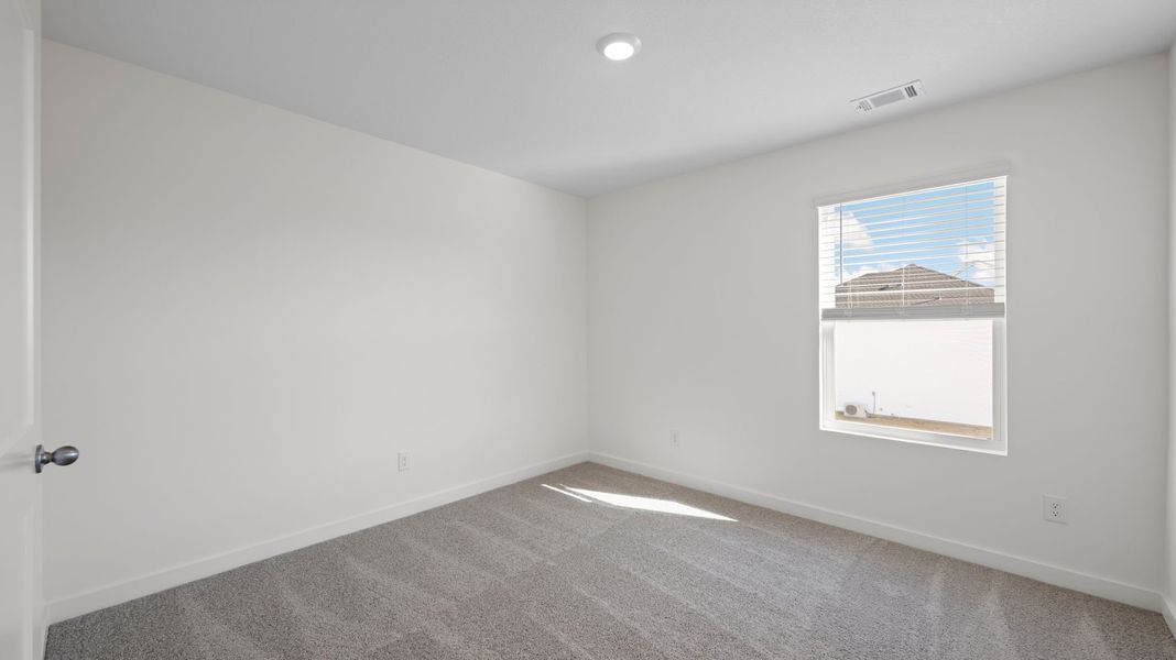 Spacious, unfurnished interior of a new home in Evergreen Landing, Rossville (Image 23).
