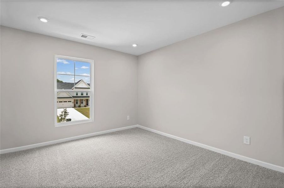 Spacious, unfurnished interior of a new home in Pickens Bluff, Dallas (Image 36).