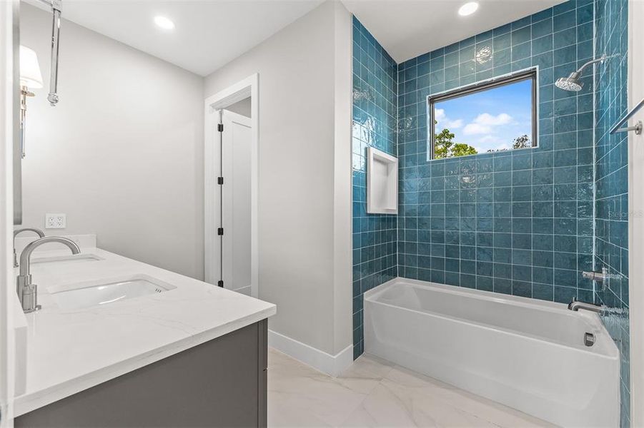 Furnished interior view inside a new home in , Orlando (Image 48).