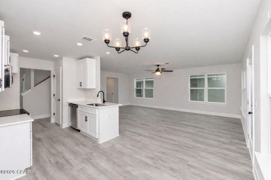 Spacious, unfurnished interior of a new home in Fox Glenn, Panama City (Image 9).