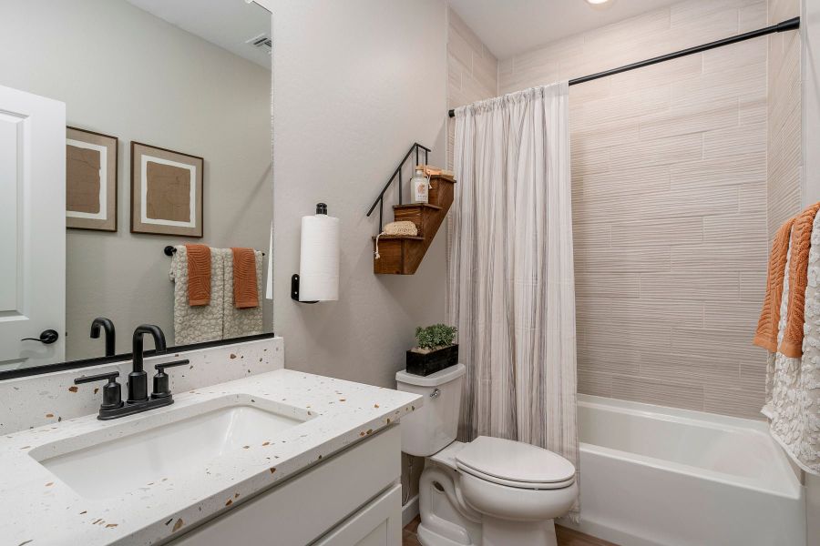 Furnished interior view inside a new home in El Cidro, Goodyear (Image 10).