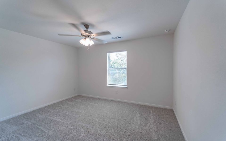 Spacious, unfurnished interior of a new home in Solterra, Mesquite (Image 14).