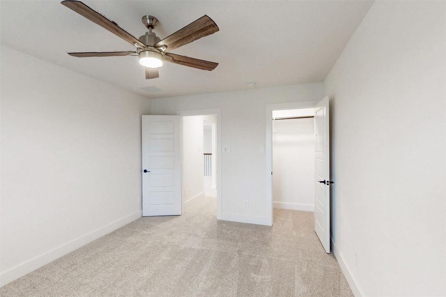 Spacious, unfurnished interior of a new home in Sorella, Tomball (Image 26).