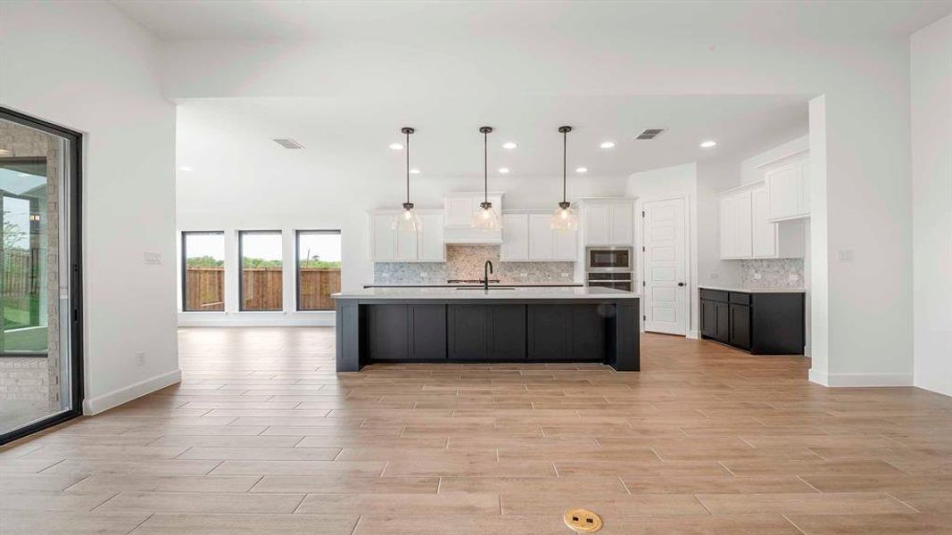 Furnished interior view inside a new home in Sweetgrass, Haslet (Image 14). Furnished interior view inside a new home in Sweetgrass, Haslet (Image 14).