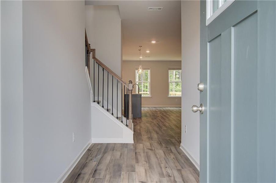 Spacious, unfurnished interior of a new home in Enclave at Evergreen, Fairburn (Image 15).