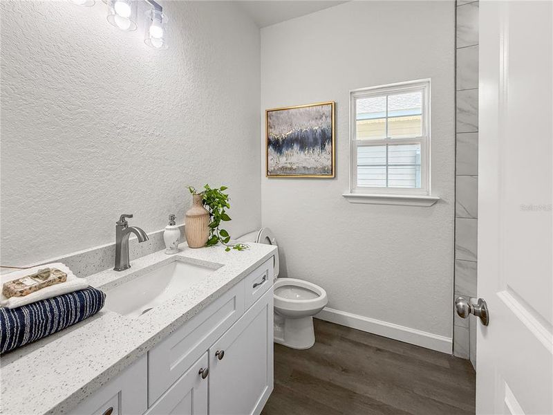 Furnished interior view inside a new home in , Alachua (Image 7).