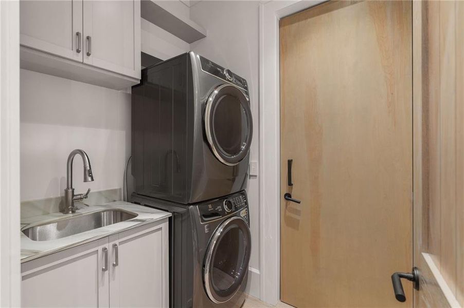 Image 92 of a home in .