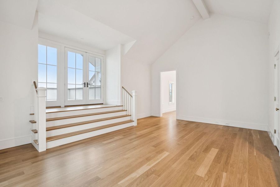 Spacious, unfurnished interior of a new home in , Charleston (Image 63).
