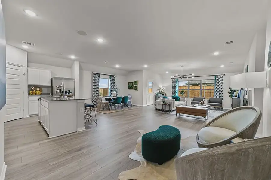 Furnished interior view inside a new home in Rolling Ridge, Van Alstyne (Image 3).