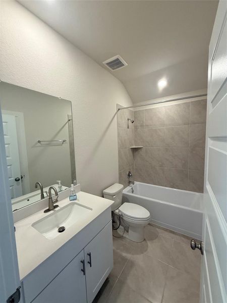 Furnished interior view inside a new home in Wall Street Village, Richmond (Image 12).