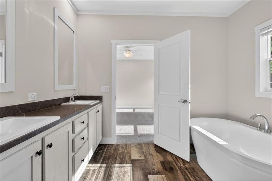 Furnished interior view inside a new home in , Waleska (Image 10).