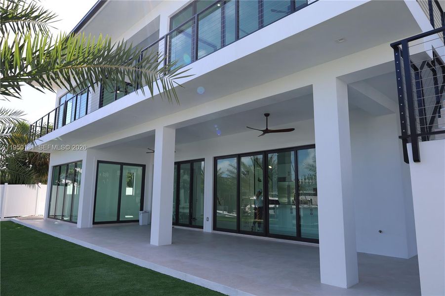 Exterior details and patio area of a home in , Key Largo (Image 17).