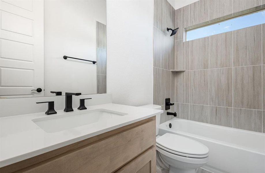 Furnished interior view inside a new home in Sagebrush Addition, Midlothian (Image 9).