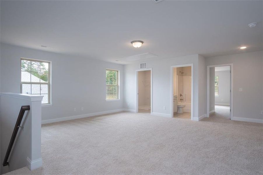 Spacious, unfurnished interior of a new home in Mirror Lake at South Harbour, Villa Rica (Image 21). Spacious, unfurnished interior of a new home in Mirror Lake at South Harbour, Villa Rica (Image 21).