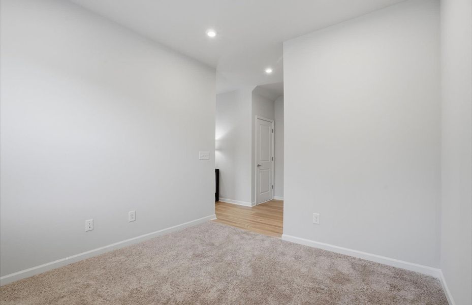 Spacious, unfurnished interior of a new home in Indigo Park, Easley (Image 22).