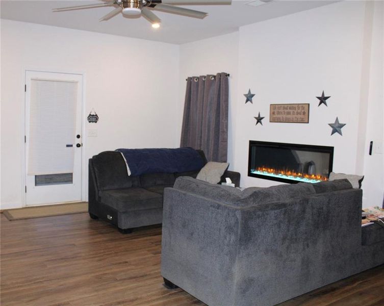 Furnished interior view inside a new home in , Cartersville (Image 17).
