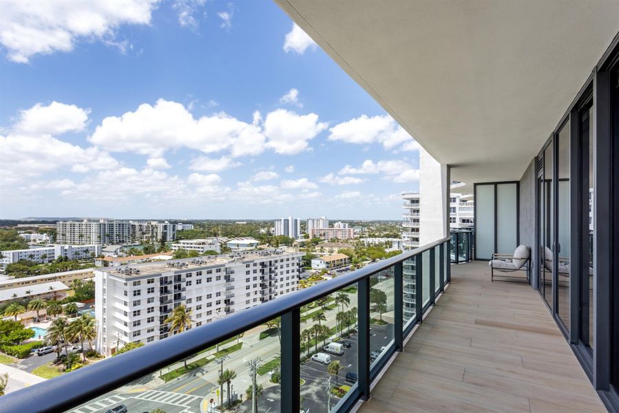 BALCONY_VIEW_3_EB
