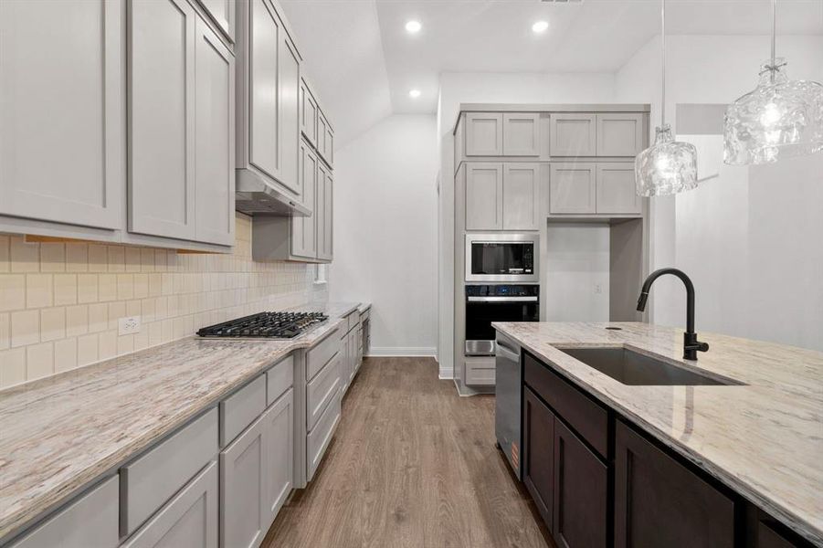 DAL_Painted Tree_Kilgore IV_4213 Attwater Street (10)