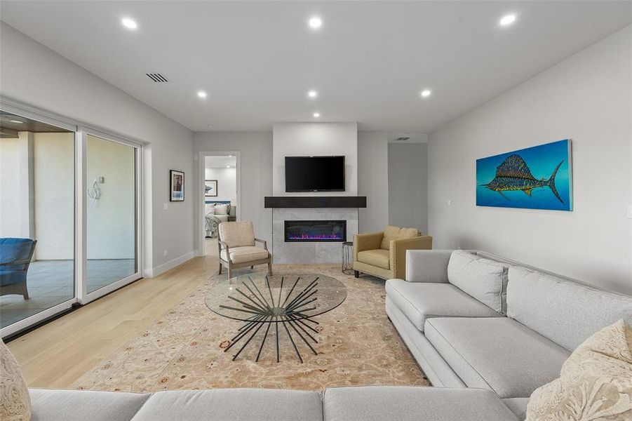 Furnished interior view inside a new home in , Pelican Bay (Image 8). Furnished interior view inside a new home in , Pelican Bay (Image 8).