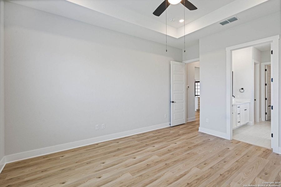 Spacious, unfurnished interior of a new home in Potranco West, Castroville (Image 8). Spacious, unfurnished interior of a new home in Potranco West, Castroville (Image 8).