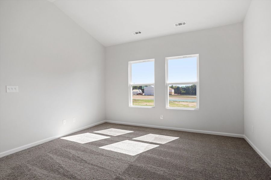 Spacious, unfurnished interior of a new home in Cambridge Reserve, Angier (Image 20).