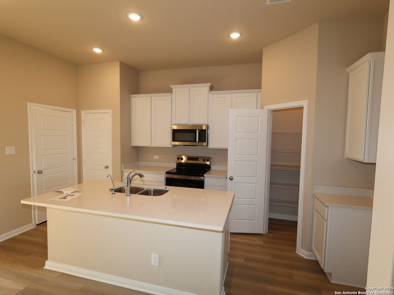 Furnished interior view inside a new home in Greenspoint Heights, Seguin (Image 13). Furnished interior view inside a new home in Greenspoint Heights, Seguin (Image 13).