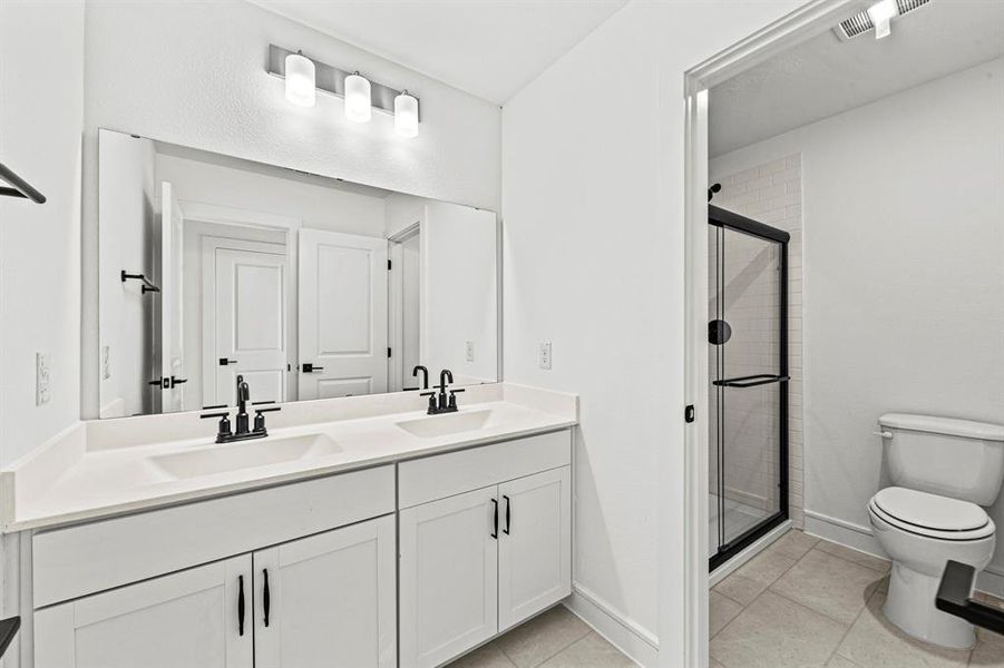 Furnished interior view inside a new home in Creekshaw, Royse City (Image 19). Furnished interior view inside a new home in Creekshaw, Royse City (Image 19).