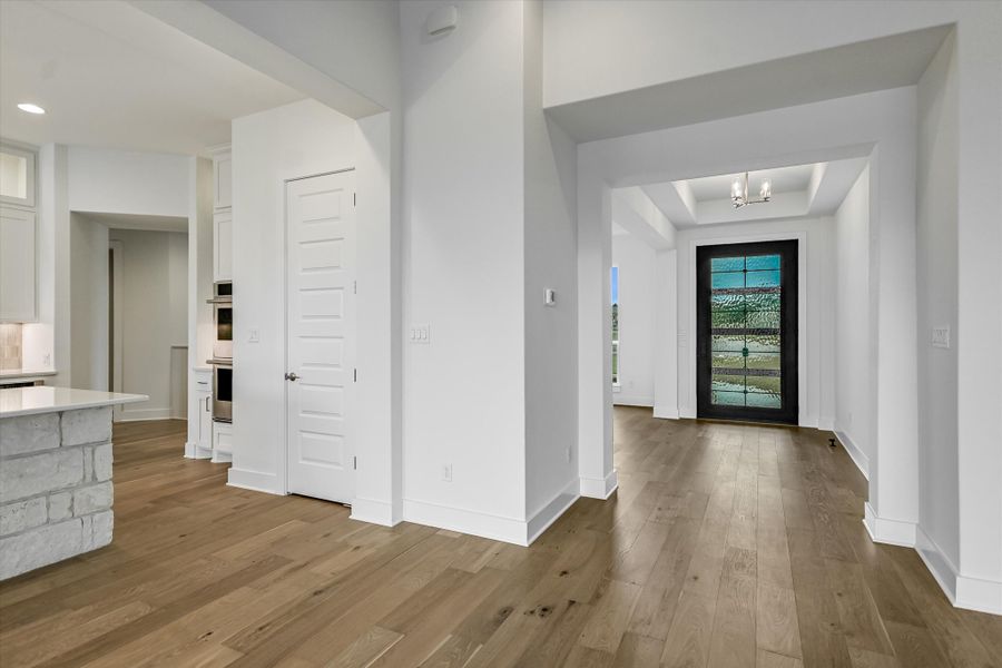 Representative unfurnished interior of a home built from the Santa Barbara II by Giddens Homes in Scofield Farms Estates, Georgetown (Image 156).