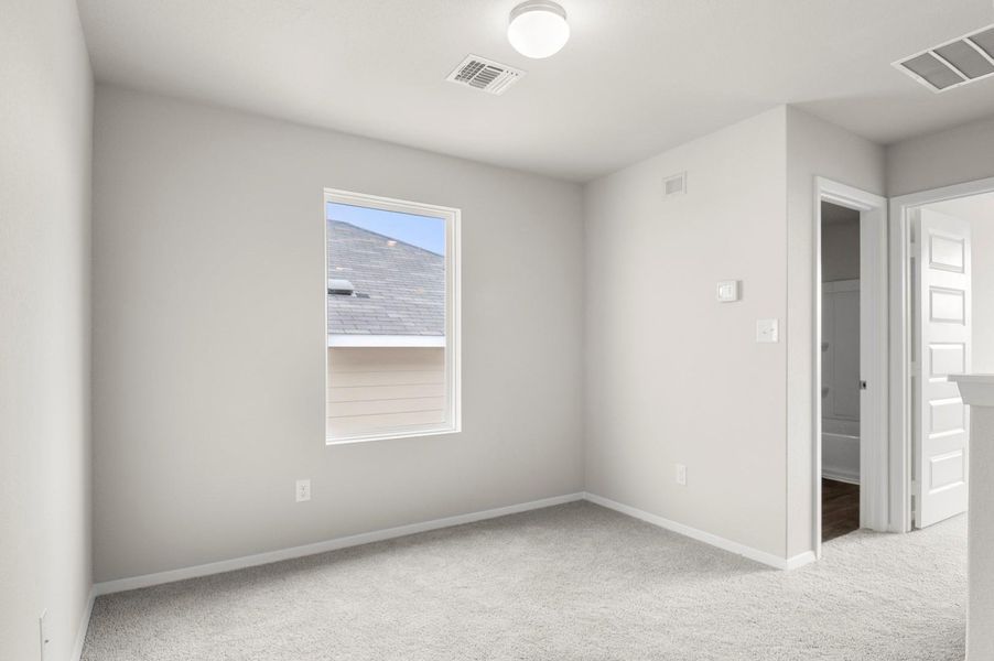 Spacious, unfurnished interior of a new home in Edgebrooke, Pflugerville (Image 16). Spacious, unfurnished interior of a new home in Edgebrooke, Pflugerville (Image 16).