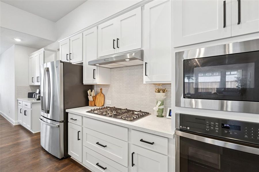 Furnished interior view inside a new home in , Oak Point (Image 3).