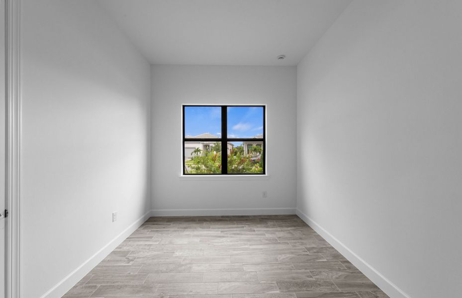 Spacious, unfurnished interior of a new home in Del Webb Catalina, Lakewood Ranch (Image 25). Spacious, unfurnished interior of a new home in Del Webb Catalina, Lakewood Ranch (Image 25).