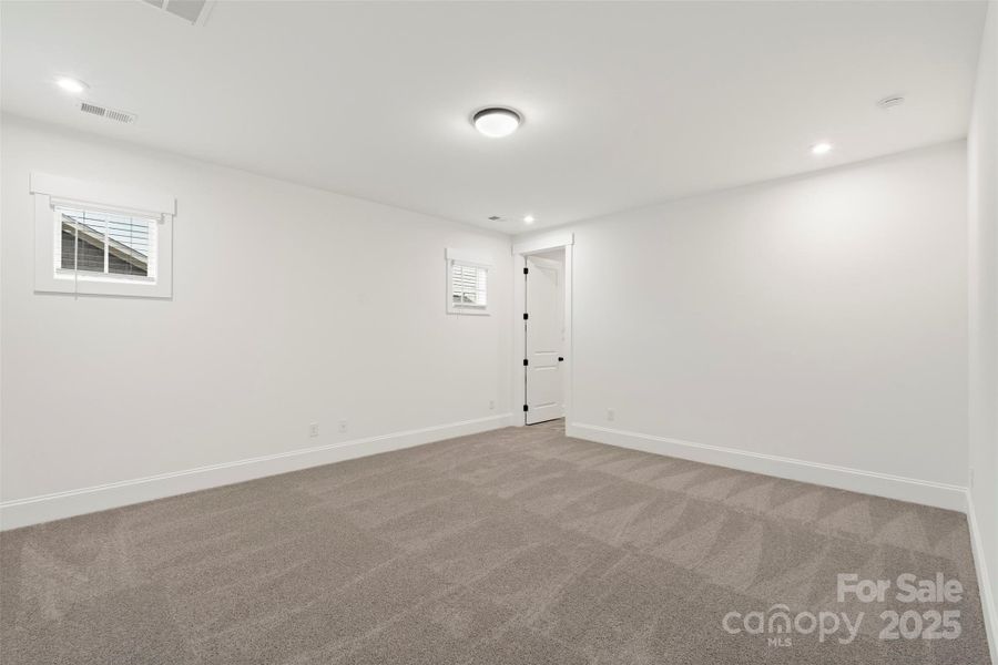 Spacious, unfurnished interior of a new home in Riverwalk, Rock Hill (Image 33).