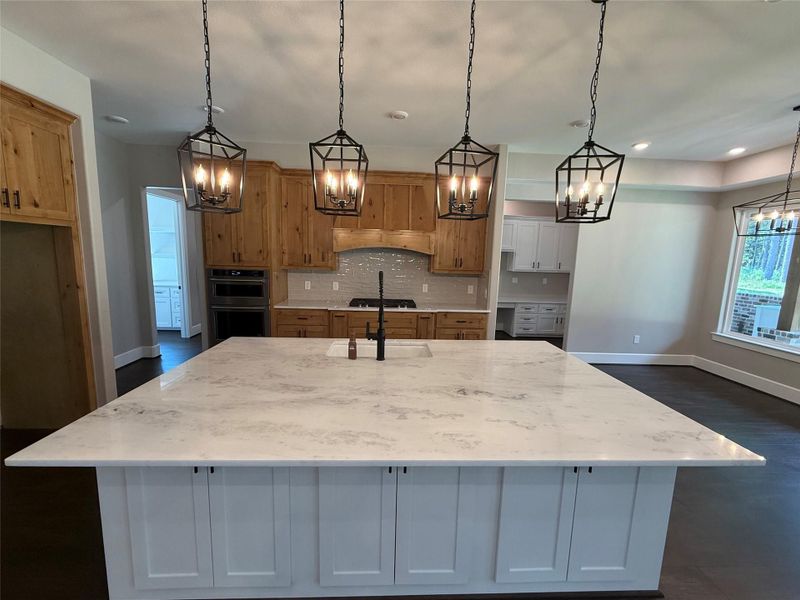 Large kitchen island Large kitchen island