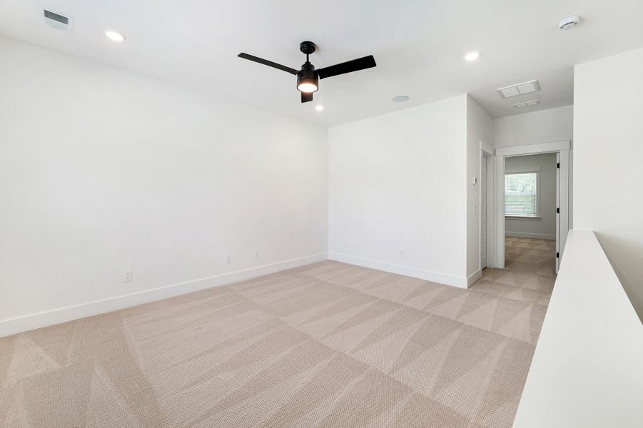 Spacious, unfurnished interior of a new home in Indigo Place, North Charleston (Image 20). Spacious, unfurnished interior of a new home in Indigo Place, North Charleston (Image 20).