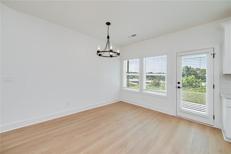 Spacious, unfurnished interior of a new home in , Gainesville (Image 14).