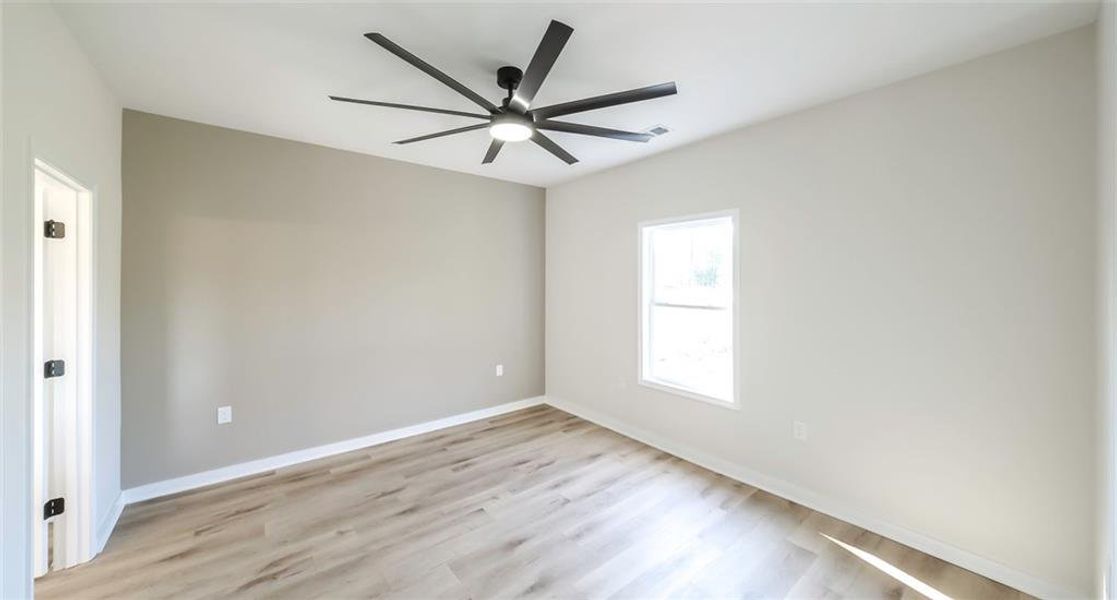 Spacious, unfurnished interior of a new home in , Tallapoosa (Image 24).