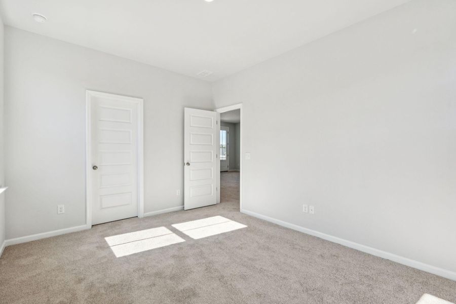 Spacious, unfurnished interior of a new home in Heron's Walk at Summers Corner, Summerville (Image 31). Spacious, unfurnished interior of a new home in Heron's Walk at Summers Corner, Summerville (Image 31).