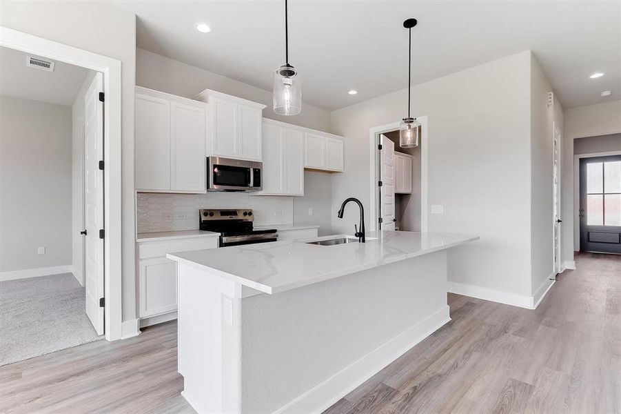 Furnished interior view inside a new home in , Marble Falls (Image 10).