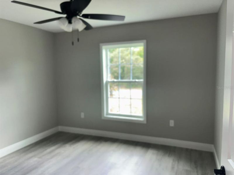 Spacious, unfurnished interior of a new home in , Dunnellon (Image 22).