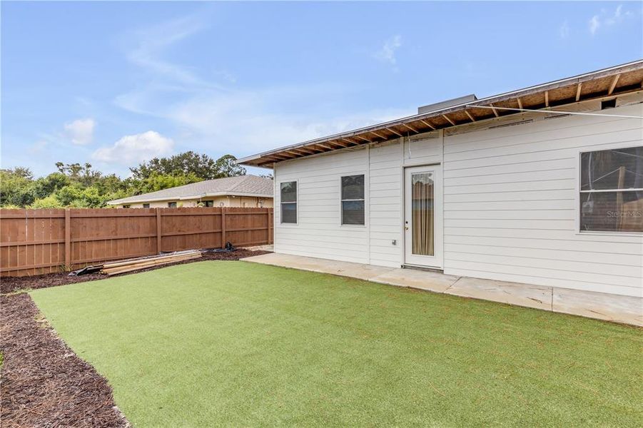 Exterior details and patio area of a home in , Edgewater (Image 21).
