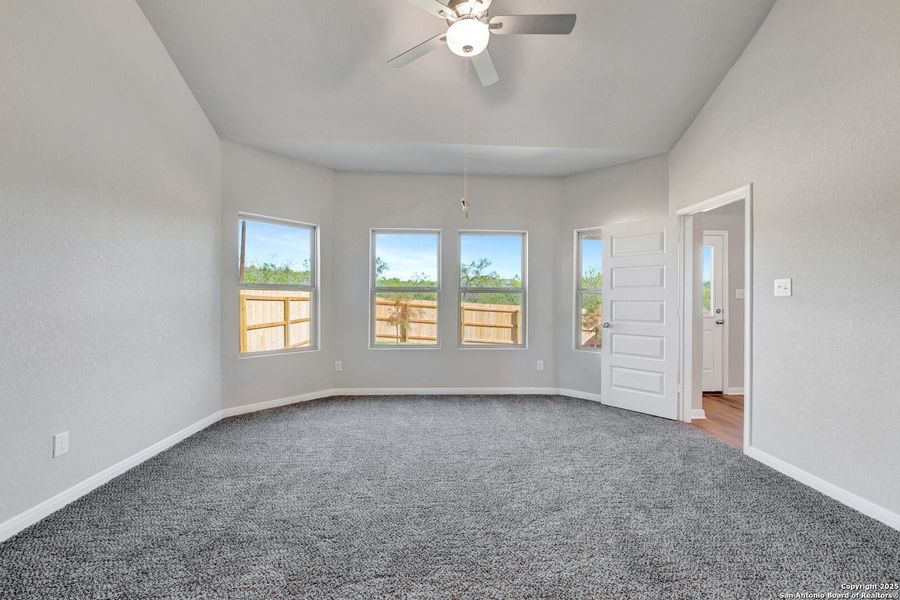 Spacious, unfurnished interior of a new home in Paloma Park, Converse (Image 46).