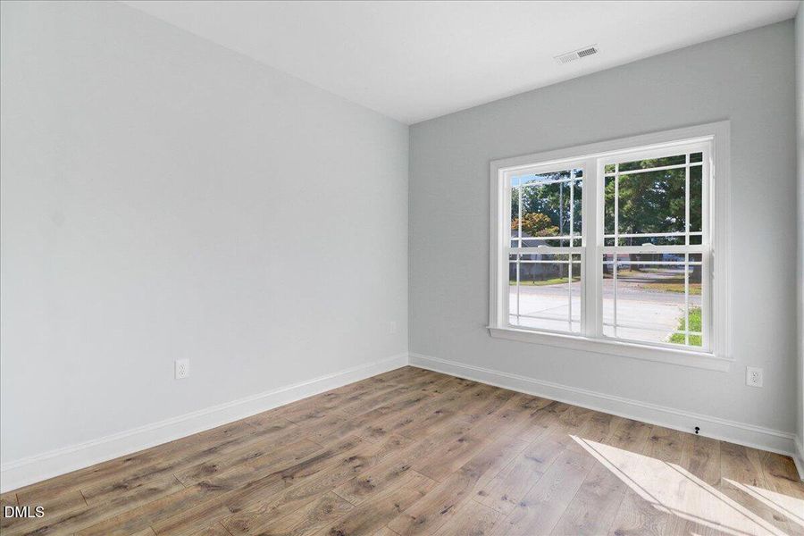 27-512 S Vance St-27