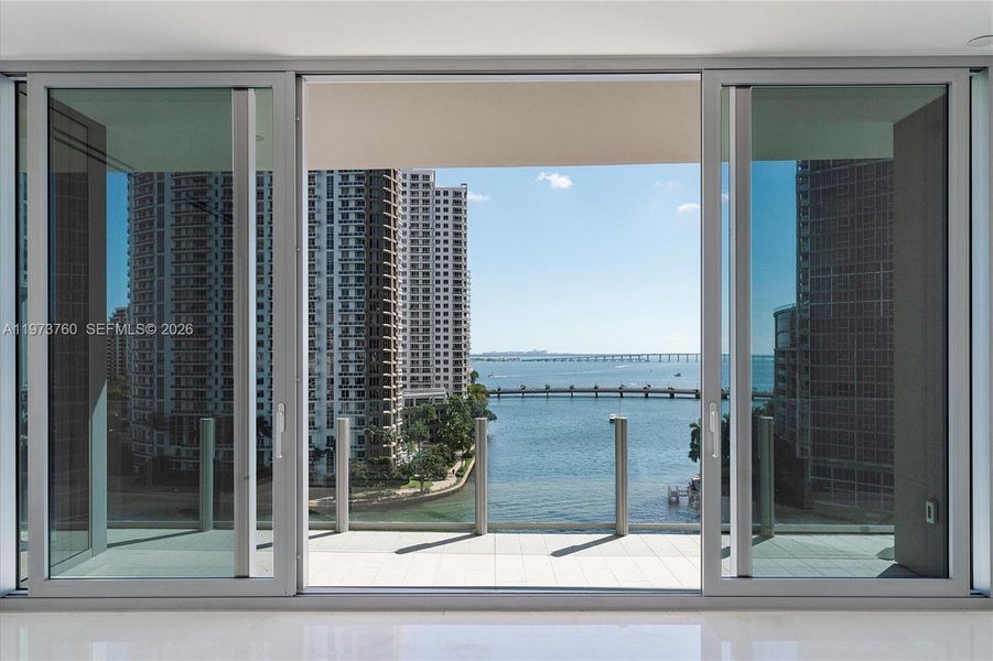 Condo located in Miami, FL showcasing its design and architecture (Image 25).