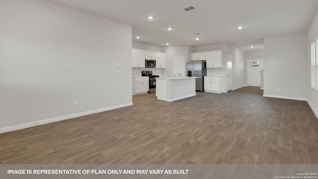 Spacious, unfurnished interior of a new home in Whisper South, San Marcos (Image 28).