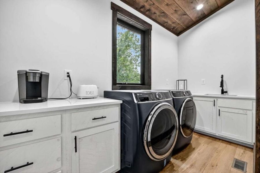 Furnished interior view inside a new home in , Epworth (Image 34).