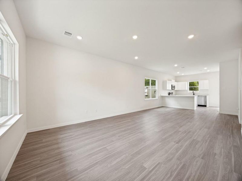 Spacious, unfurnished interior of a new home in , Sherman (Image 9). Spacious, unfurnished interior of a new home in , Sherman (Image 9).