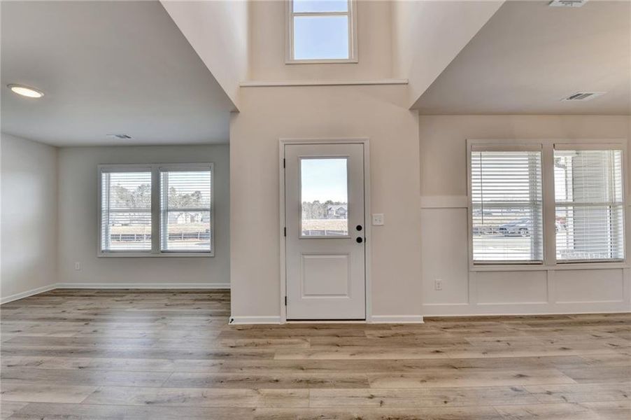 Spacious, unfurnished interior of a new home in , Auburn (Image 21).