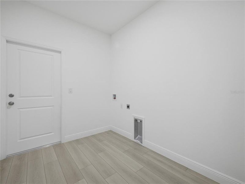 Spacious, unfurnished interior of a new home in , Labelle (Image 16).