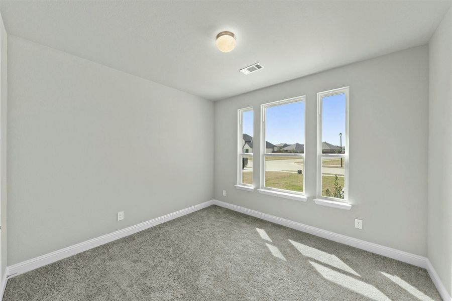 Spacious, unfurnished interior of a new home in Kentsdale Farms, DeSoto (Image 22). Spacious, unfurnished interior of a new home in Kentsdale Farms, DeSoto (Image 22).