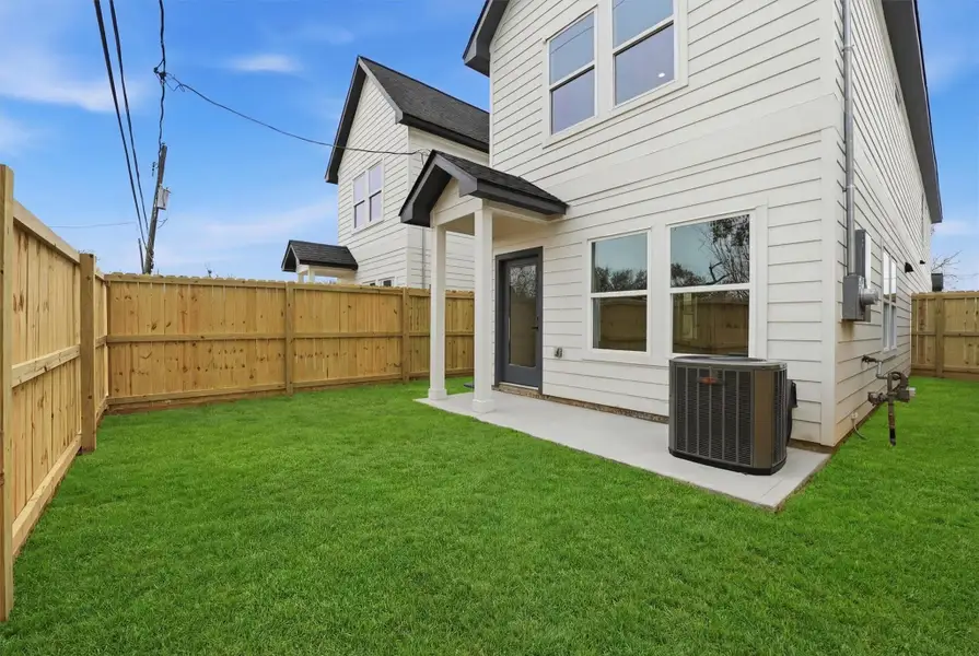 Exterior details and patio area of a home in , La Porte (Image 3).